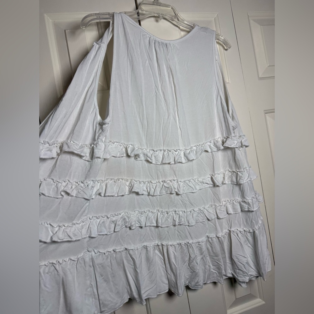 POL White Ruffle Vest - Picture 9 of 12